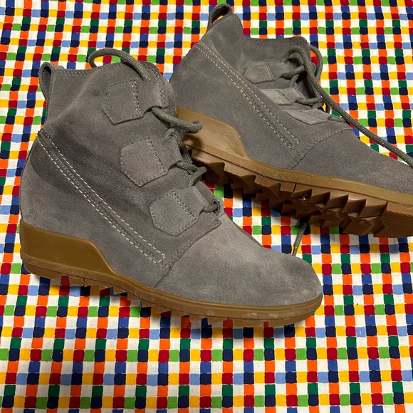 Sorel Women's Evie Lace-Up Wedge Boots 8 - Picture 2 of 7